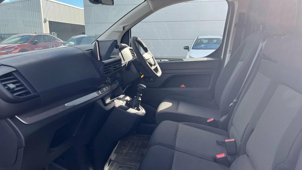 Toyota PROACE 1.5D Icon Medium Panel Van Mwb Euro 6 Ss 6Dr White #5