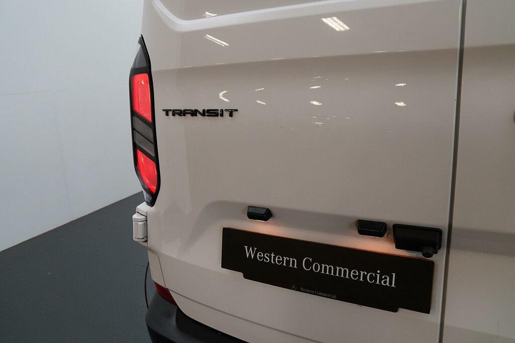Ford Transit Custom 2.0 300 Ecoblue Trend Panel Van DN73AAO White #6
