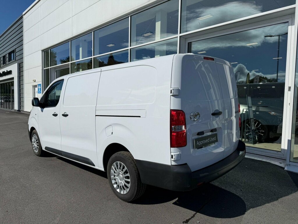 Toyota PROACE 2.0D Icon Long Panel Van 6Dr Lwb Eur FG74GZE White #3