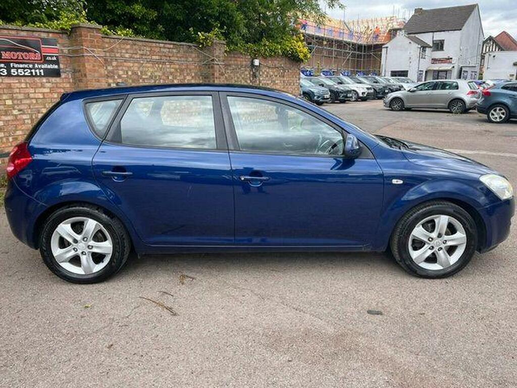 Kia Ceed Hatchback 1.4 Sr7 200909 Blue #2