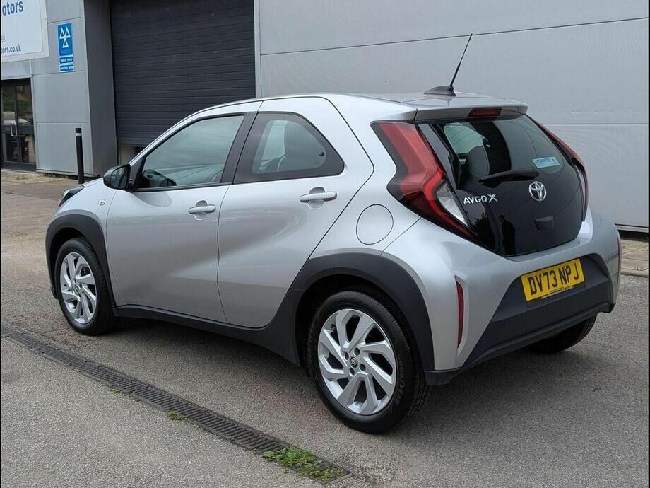 Toyota Aygo X 1.0 Vvt-i Pure X-shift Euro 6 Ss DV73NPJ #2