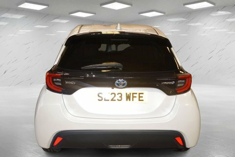 Toyota Yaris 1.5 Vvt-h Design SL23WFE White #6