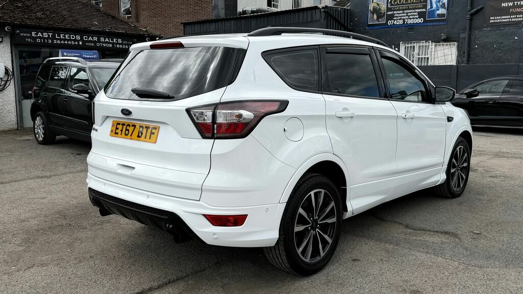 Ford Kuga Kuga Estate ET67BTF White #3