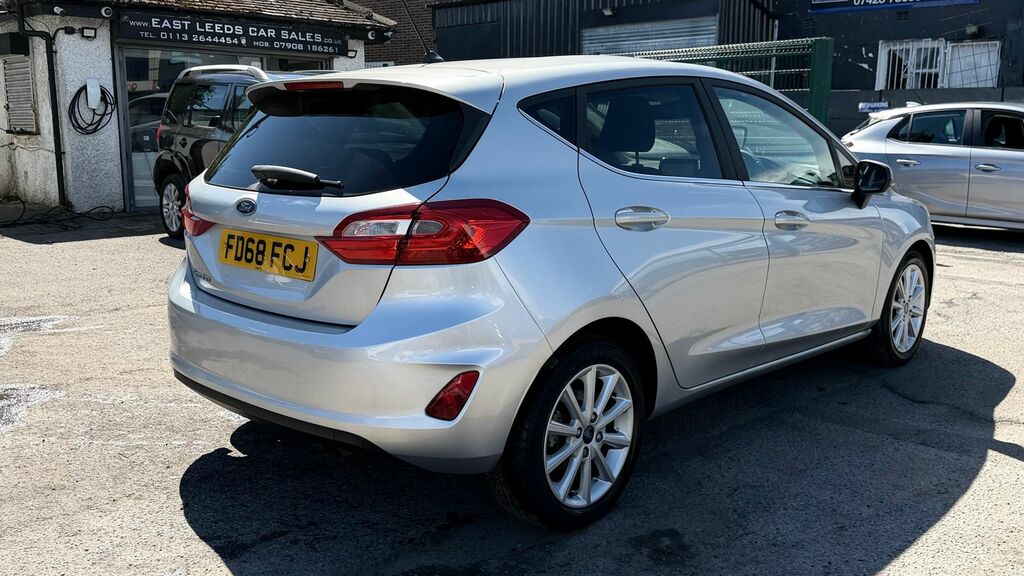 Ford Fiesta Fiesta Hatchback FD68FCJ Silver #3