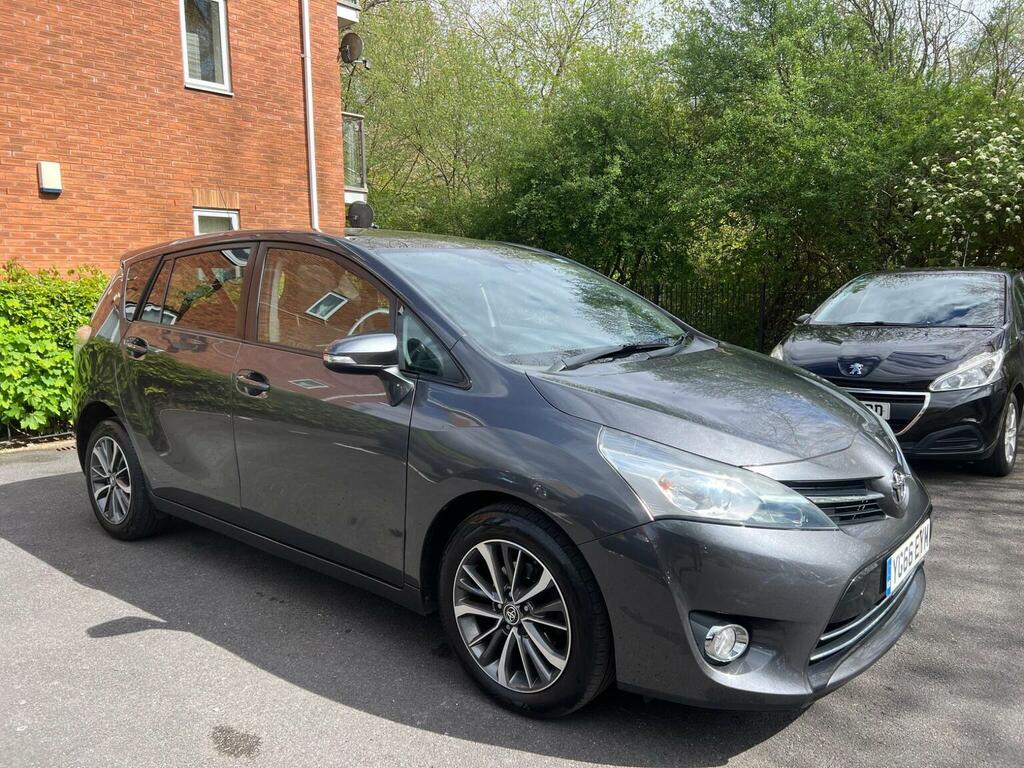 Toyota Verso Mpv 1.6 D-4d Design Euro 6 Ss 7 Seat 201 Grey