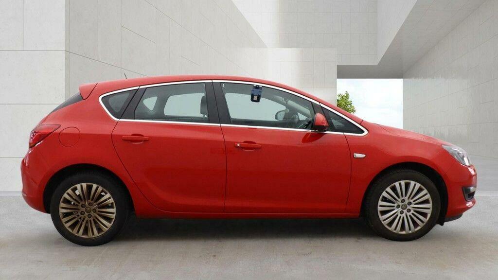 Vauxhall Astra Hatchback 1.4I Excite Euro 6 201565 YR65GBF Red #5