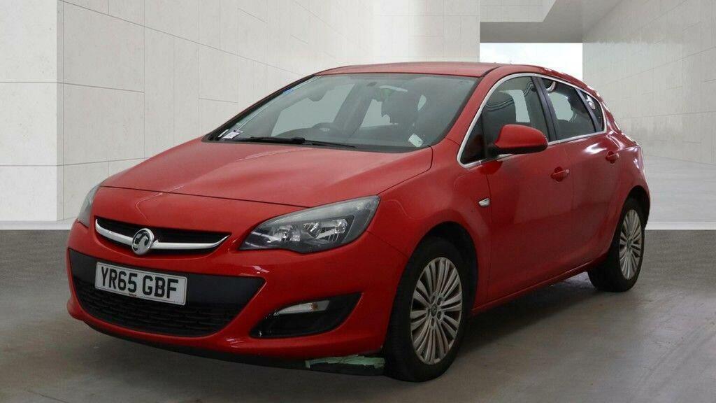 Vauxhall Astra Hatchback 1.4I Excite Euro 6 201565 YR65GBF Red #2