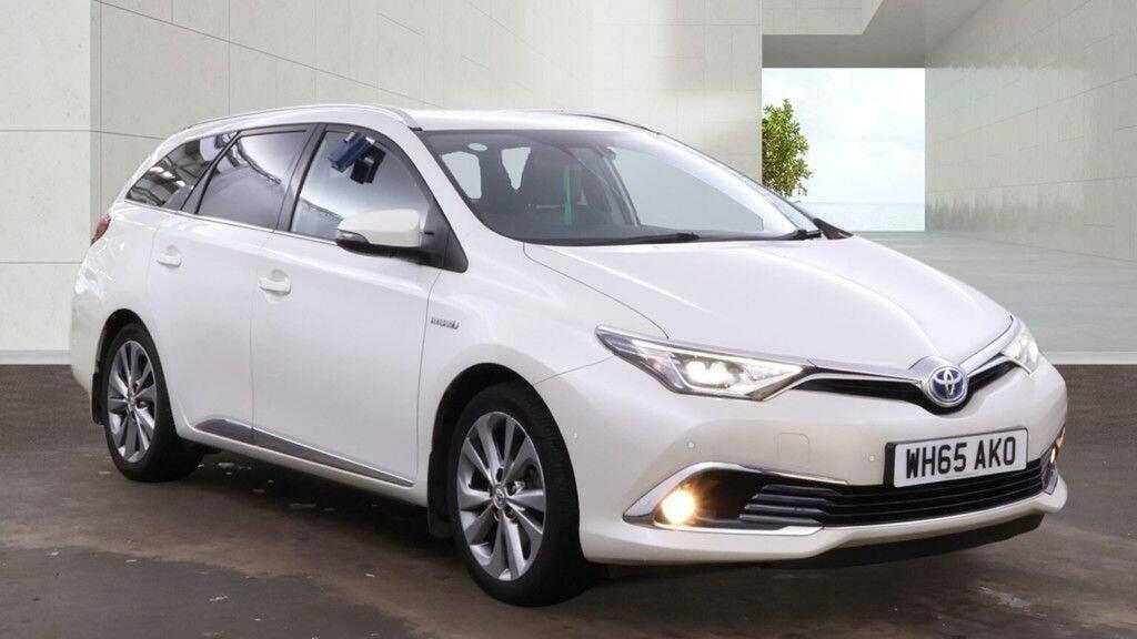 Toyota Auris Estate 1.8 Vvt-h Excel Touring Sports Cvt Euro 6 White