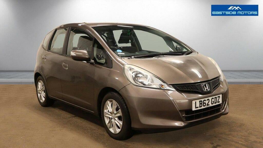 Honda Jazz Hatchback 1.4 I-vtec Es Cvt Euro 5 201362 Brown