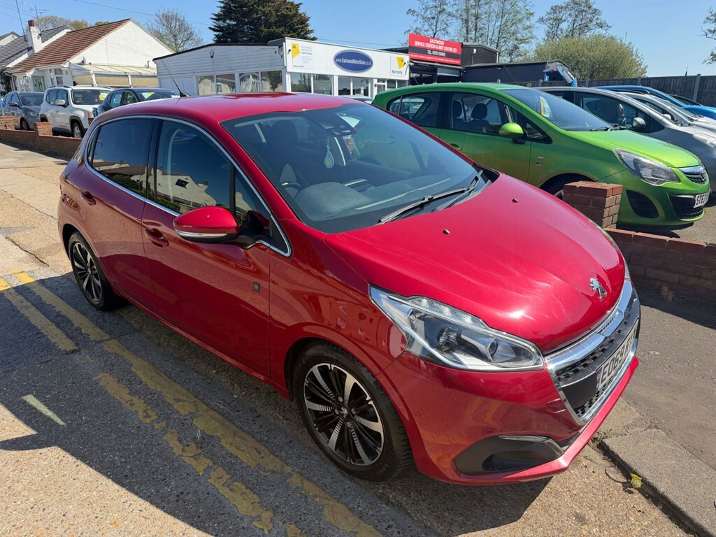 Peugeot 208 Tech Edition Ss Red