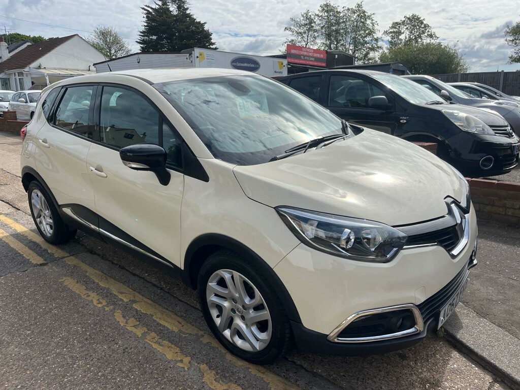 Renault Captur Dynamique Nav Dci Brown
