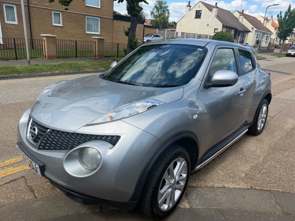 Nissan Juke Tekna Silver #3