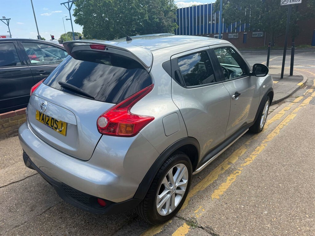 Nissan Juke Tekna Silver #2