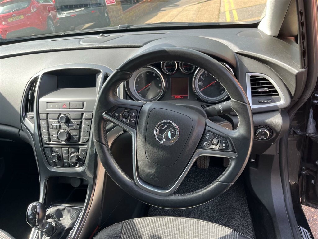 Vauxhall Astra Se Black #3