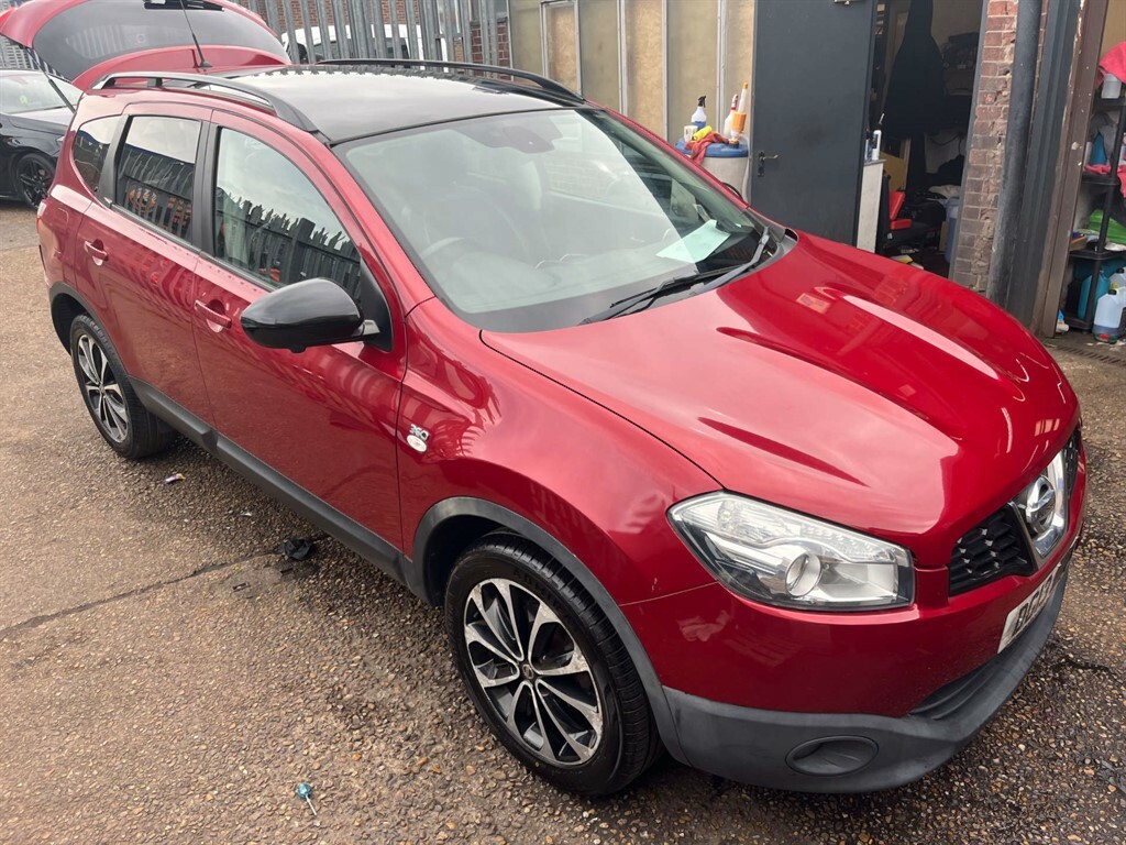 Nissan Qashqai+2 Qashqai2 360 Dci Red