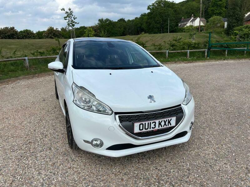 Peugeot 208 1.4 Hdi Allure Euro OU13KXK White #4