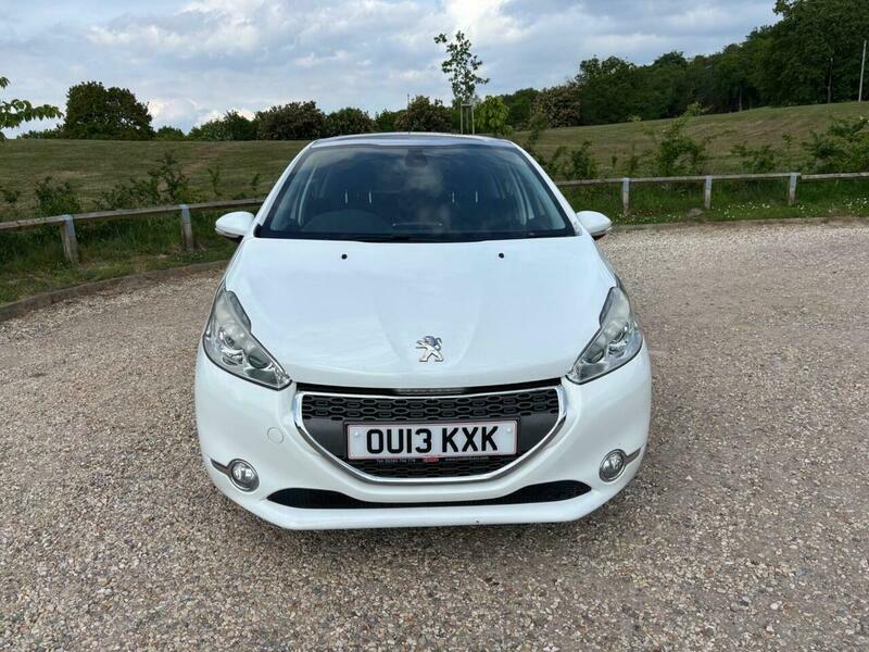 Peugeot 208 1.4 Hdi Allure Euro OU13KXK White #5