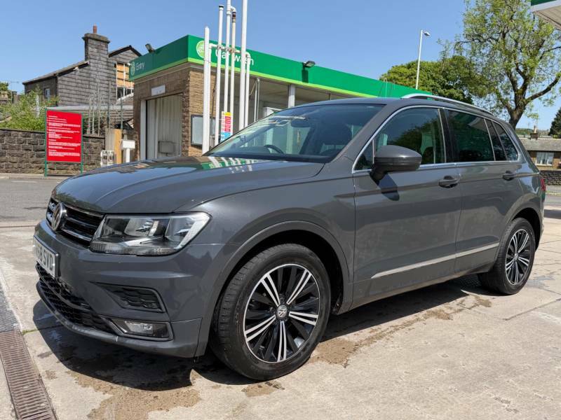 Volkswagen Tiguan 2.0 Tdi Se Navigation Euro 6 Ss - 2018 68 VN68SVD Grey #2