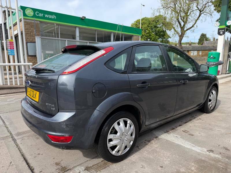 Ford Focus 1.6 Style - 2010 10 FL10DLK Grey #4