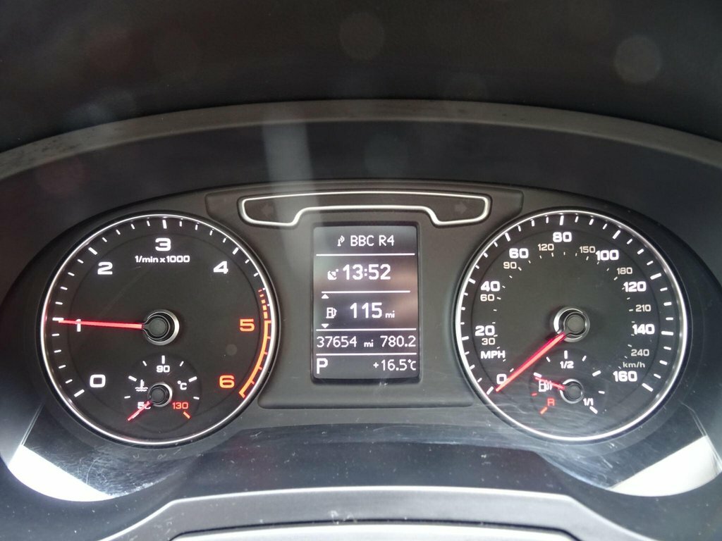 Audi Q3 2L S Line Orange #3