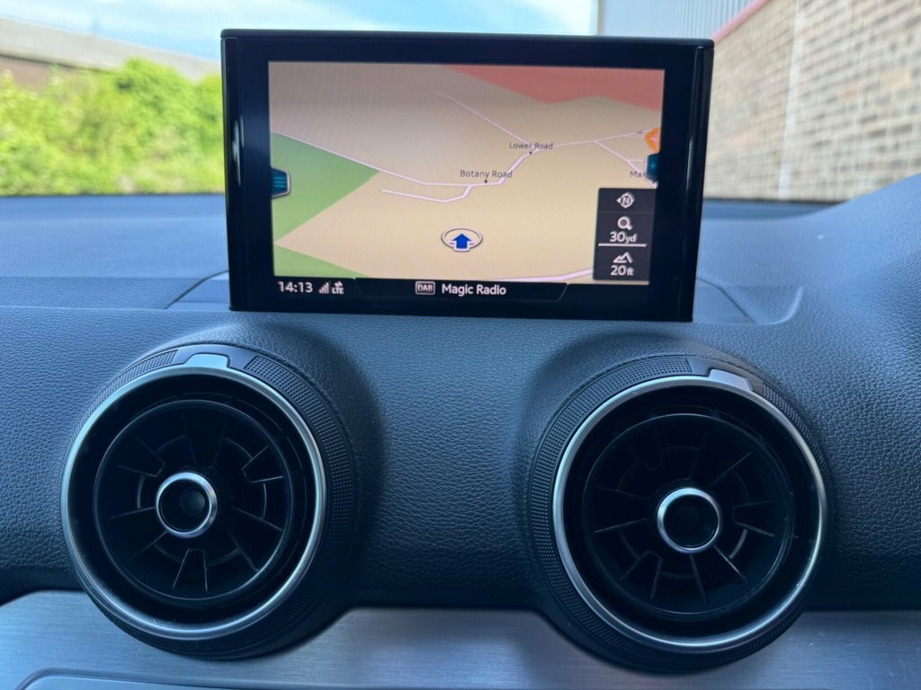 Audi Q2 1.4L Sport Grey #4