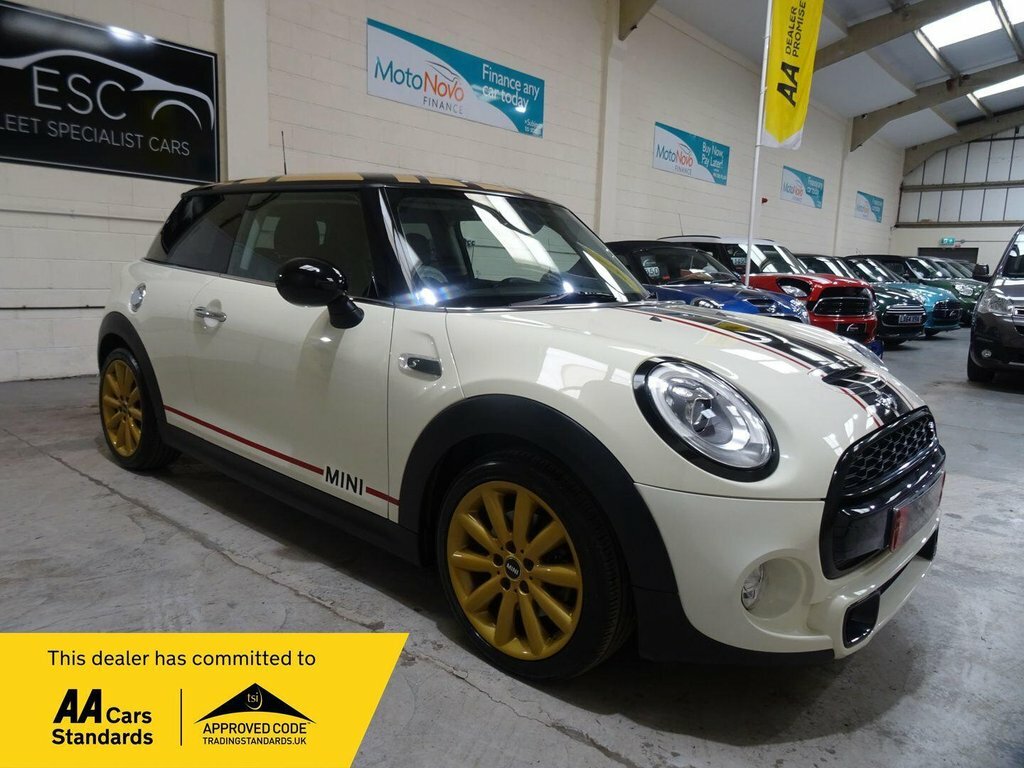 Mini Hatch 2L Cooper S White