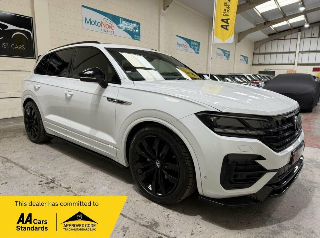 Volkswagen Touareg 3L Black Edition White