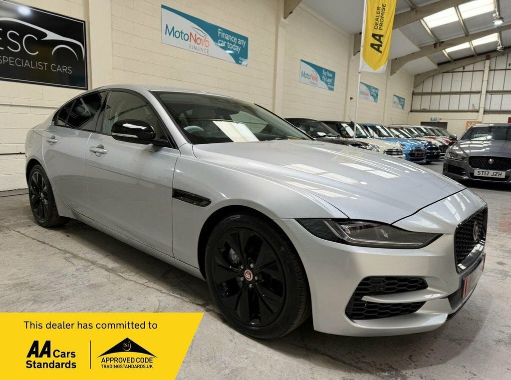 Jaguar XE 2L S Silver