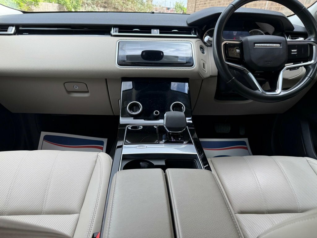Land Rover Range Rover Velar 2L S White #6