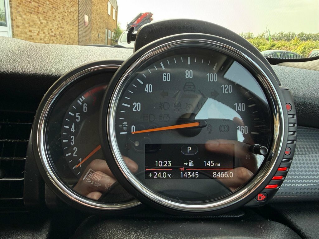 Mini Hatch 1.5L Cooper Red #3