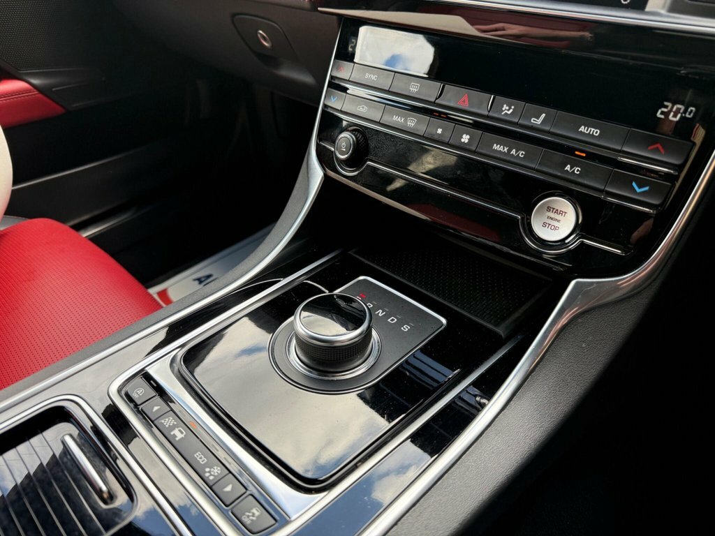 Jaguar XE 2L R-sport Grey #6