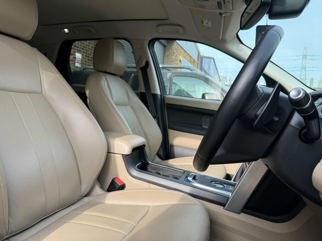 Land Rover Discovery Sport 2L Hse Silver #5