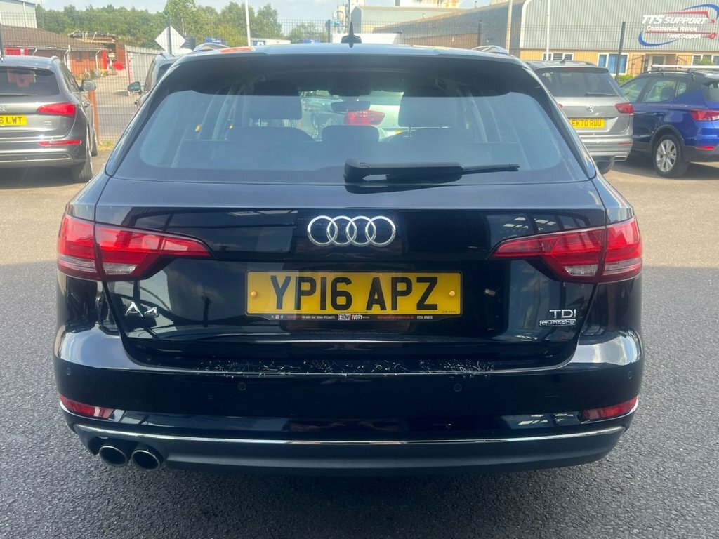 Audi A4 Avant 3L Sport Black #4
