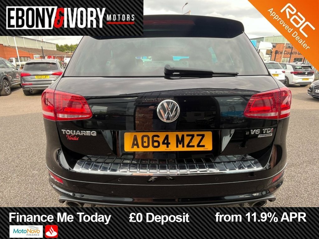 Volkswagen Touareg 3L R-line Black #4