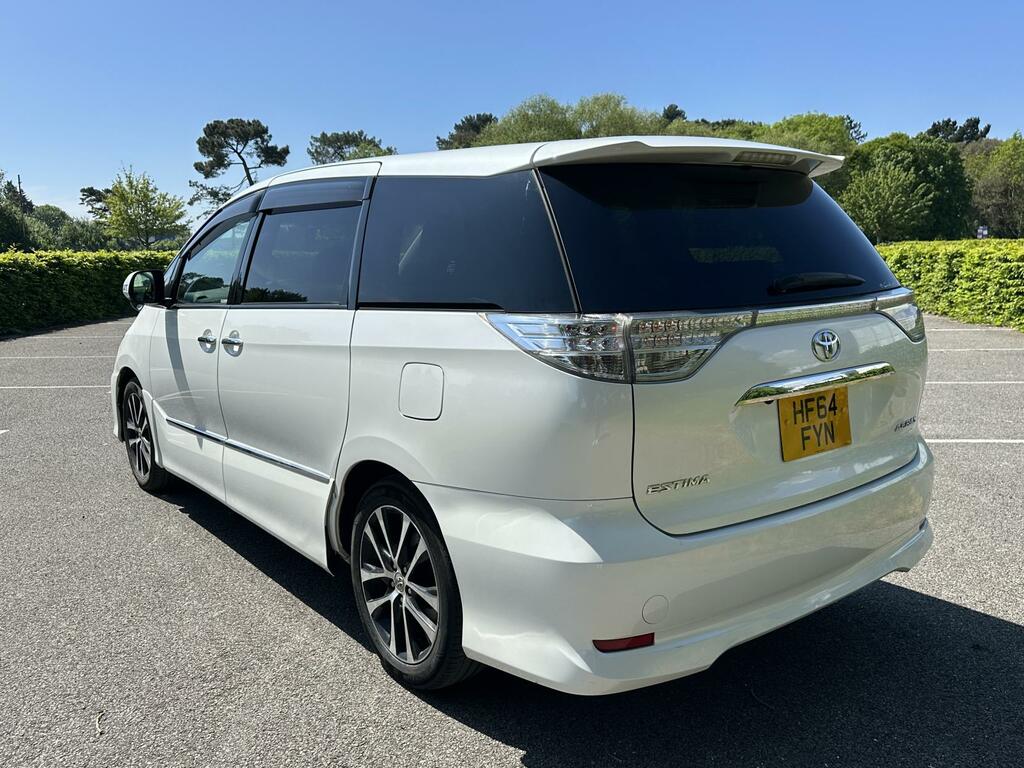 Toyota Estima 2014 Toyota Estima 2.4 Mpv 6 Seat White #5