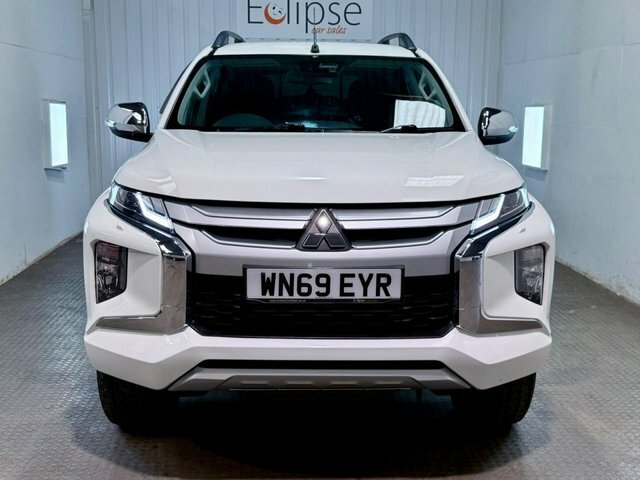 Mitsubishi L200 2019 2.2 Di-d Dc Warrior Pickup Double Cab Die White #2