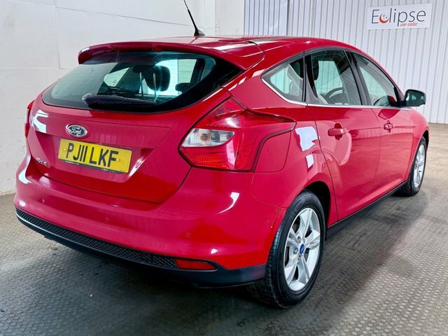 Ford Focus 2011 1.6 Zetec Hatchback Euro 5 PJ11LKF Red #6