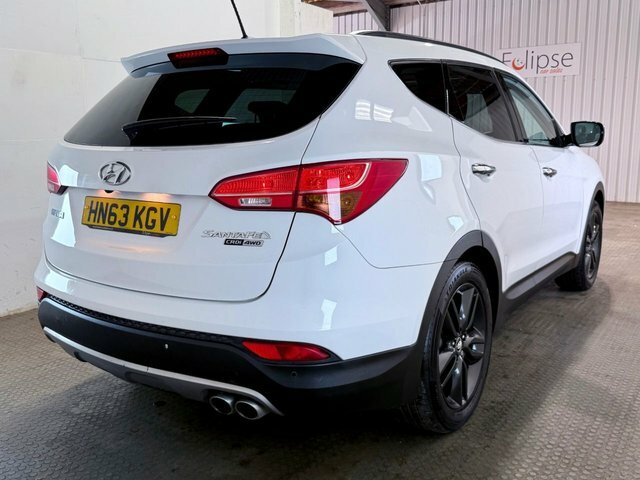 Hyundai Santa Fe 2013 2.2 Crdi Premium Se Suv 4Wd E HN63KGV White #6