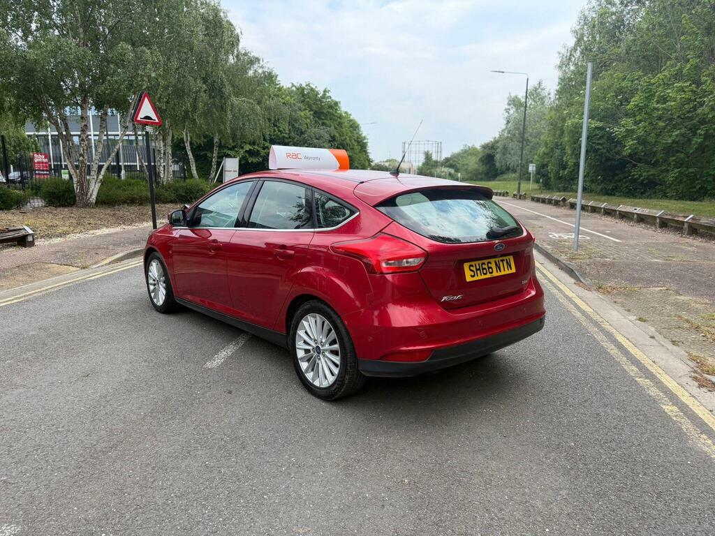 Ford Focus 1.0T Ecoboost Titanium X Euro 6 S S Red