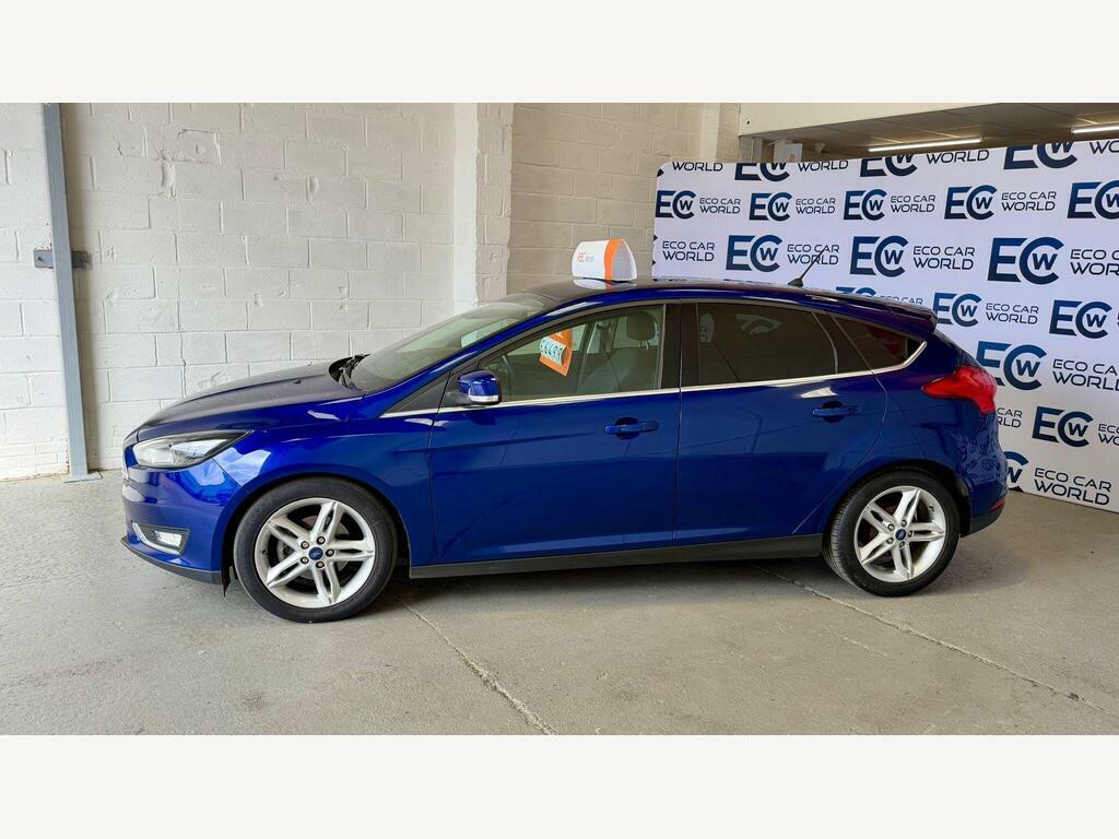 Ford Focus 1.0T Ecoboost Titanium Euro 6 S S Blue
