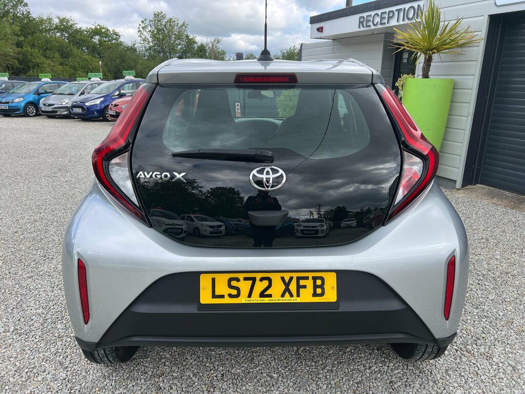 Toyota Aygo X 1.0 Vvt-i Pure Hatchback Euro 6 LS72XFB Silver #3