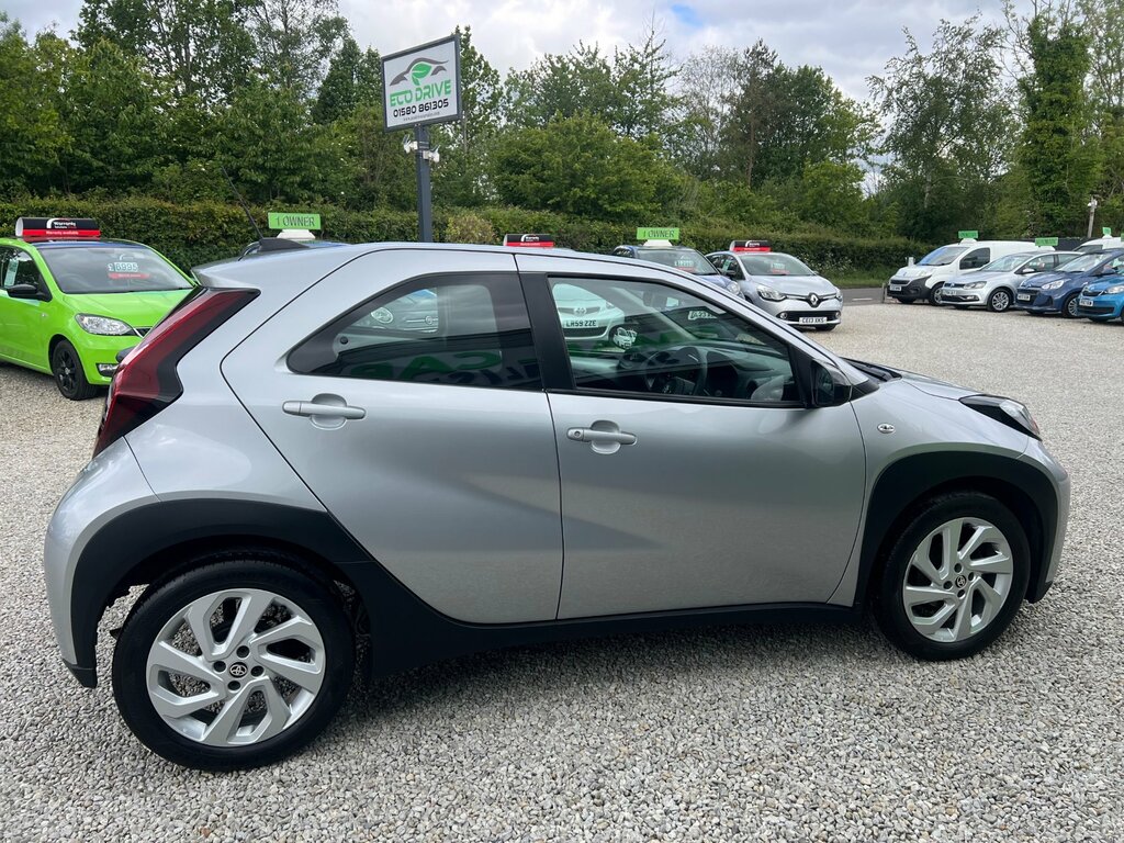 Toyota Aygo X 1.0 Vvt-i Pure Hatchback Euro 6 LS72XFB Silver #5