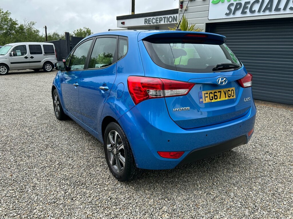 Hyundai Ix20 1.4 Blue Drive Se Hatchback Euro Blue #2