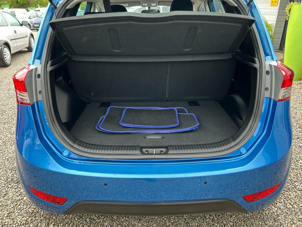 Hyundai Ix20 1.4 Blue Drive Se Hatchback Euro Blue #4