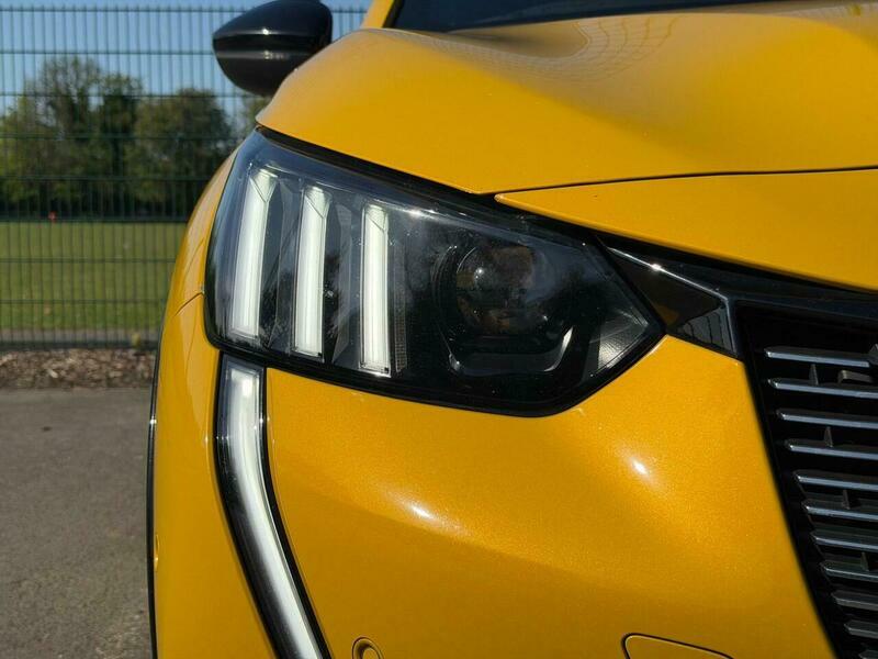 Peugeot 208 1.2 Puretech Gt Line G20PRA Yellow #4