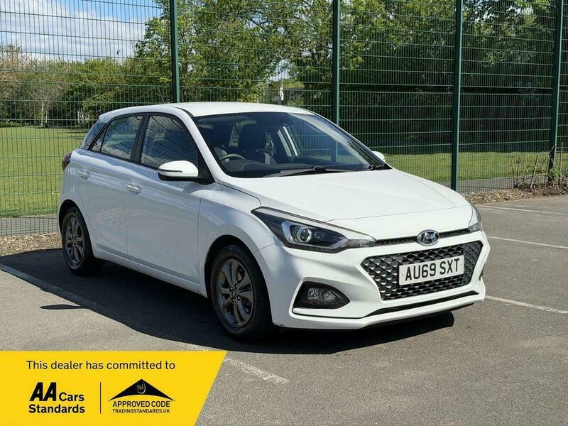 Hyundai I20 1.2 Se Launch Edition White