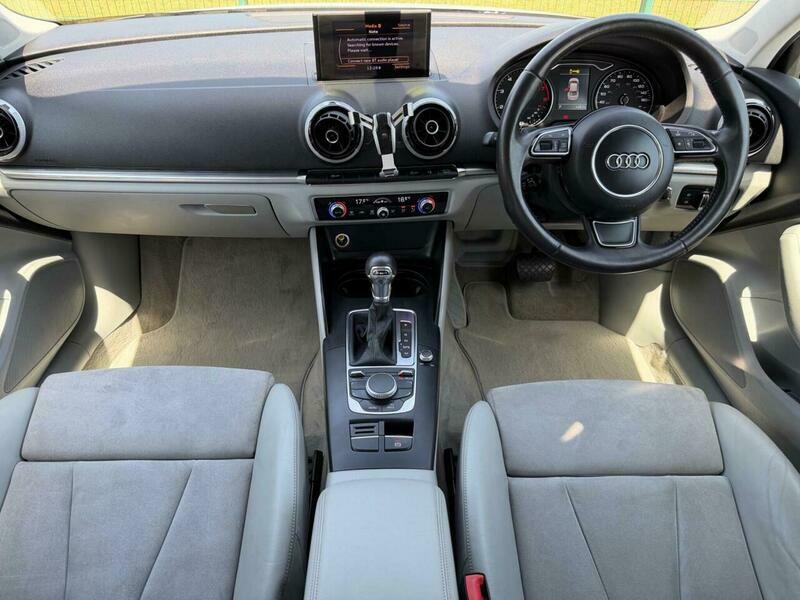 Audi A3 1.4 Tfsi Cod Sport J13UNO White #4
