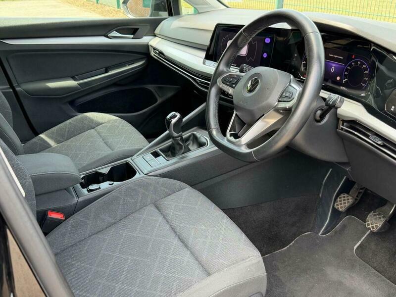 Volkswagen Golf 1.5 Tsi Life Euro MJ70OOW Black #5