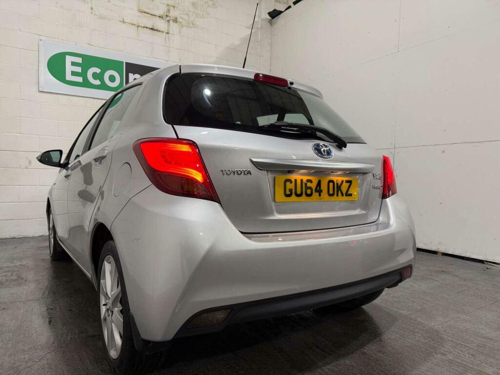 Toyota Yaris 1.5 Vvt-h Excel E-cvt Euro 6 15In Alloy GU64OKZ Silver #6