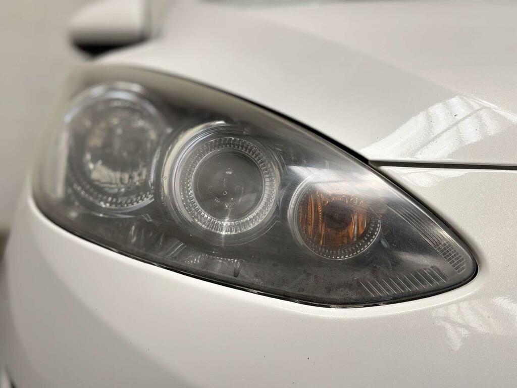 Mazda 2 1.3 Venture Euro 5 SX12EOZ White #5
